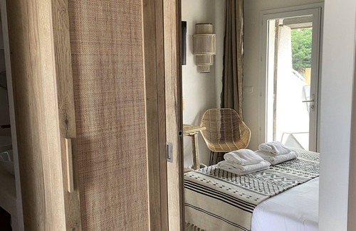 Saintes-Maries-de-la-Mer Hotel | Hotel du Pont Blanc