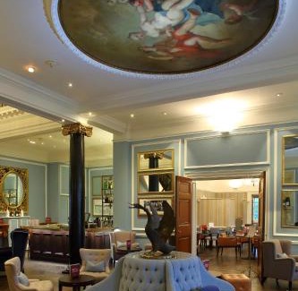 Village Hotel | Hotel du Vin Cannizaro House Wimbledon