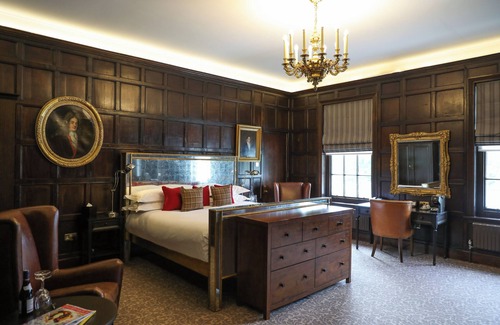 Village Hotel | Hotel Du Vin Cannizaro House