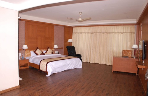 Bilaspur Hotel | Hotel East Park