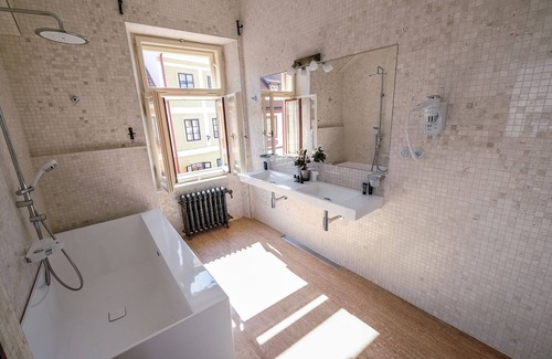 Cesky Krumlov Hotel | Hotel EBERSBACH