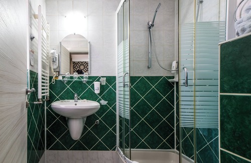 Campulung Moldovenesc Hotel | Hotel Eden