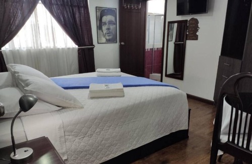 Azogues Hotel | Hotel el Che No apto para corruptos