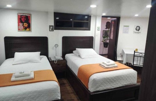 Azogues Hotel | Hotel el Che No apto para corruptos
