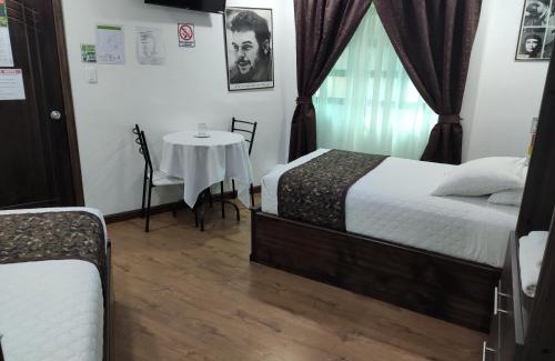 Azogues Hotel | Hotel el Che No apto para corruptos