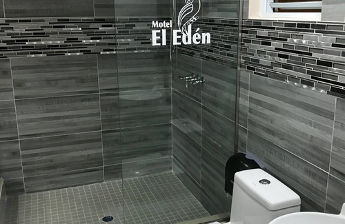Juana Diaz Hotel | Hotel El Eden, Queen Superior Pool