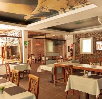 Huacachina Hotel | Hotel El Huacachinero