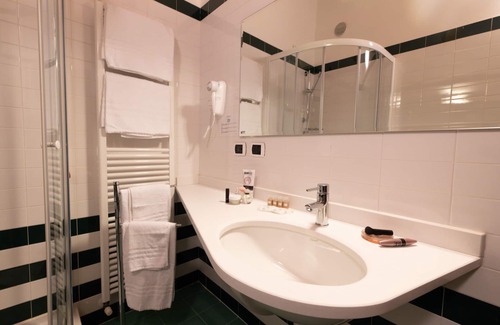 Sutrio Hotel | Hotel Enzo Moro