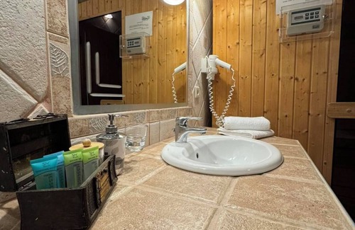 Sintiki Hotel | Hotel Epavlis