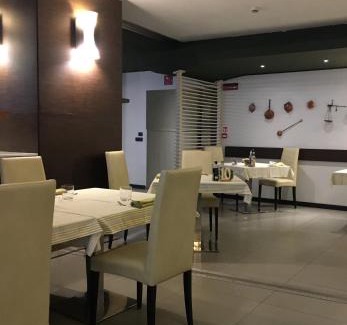 Sannazzaro deʼ Burgondi Hotel | Hotel Eridano