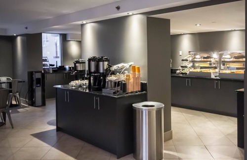 Quartier des Spectacles Apartment | Hotel Faubourg Montreal