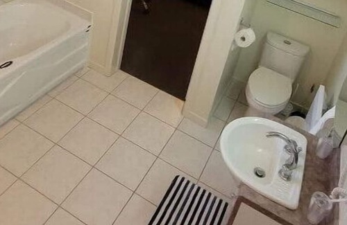 Edmundston House | hotel feel, without hotel cost