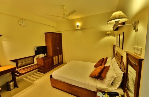 Thamaraparambu Hotel | Hotel Fort Queen