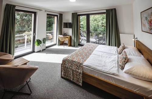 Brezineves Hotel | Hotel Frýdl