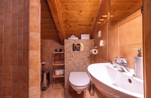 Brezineves Hotel | Hotel Frýdl