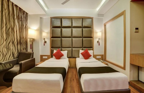 Sayajiganj Hotel | Hotel Furatt International