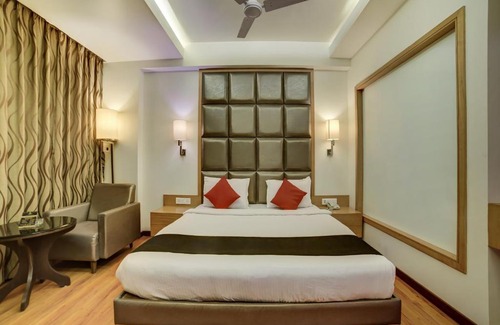Sayajiganj Hotel | Hotel Furatt International