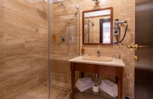 Viseu de Sus Hotel | Hotel Gabriela