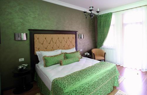 Radauti Hotel | Hotel Galany