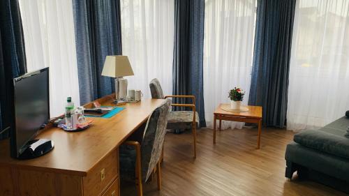 Rosbach vor der Hoehe House | Hotel Garni