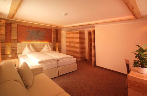 Ravaisch Hotel | Hotel Garni Muttler Alpinresort & Spa
