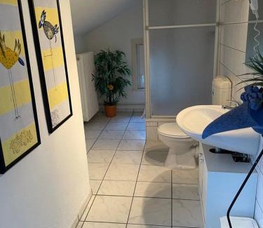 Langenholdinghausen Bed & Breakfast | Hotel Garni-Tell