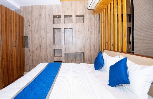 Surat Hotel | Hotel Global