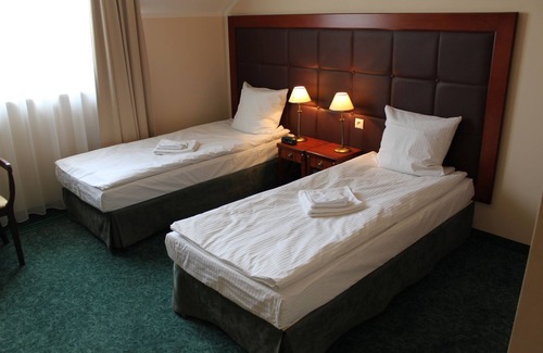 Przejazdowo Hotel | Hotel Gniecki