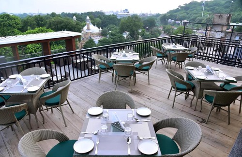 Gwalior Hotel | Hotel Gold Inn