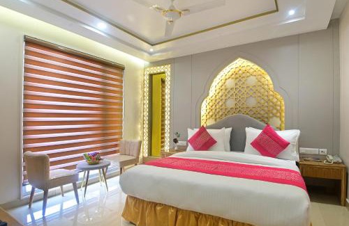 Sadar Bazaar House | Hotel Gold Palace - 03 Mins Walk From New Delhi Railway Station