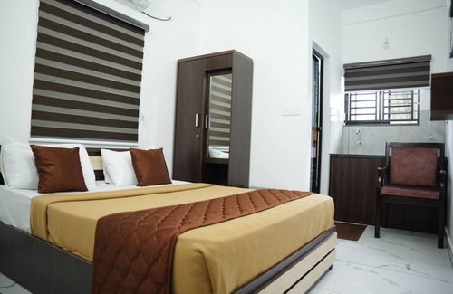 Kakkanad Hotel | Hotel Gold Suite - Premium stay in Kakkanad