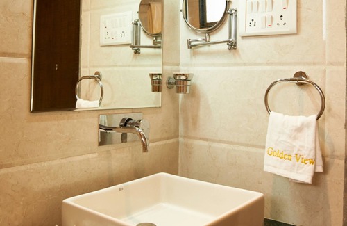 Shirdi Hotel | Hotel Golden View