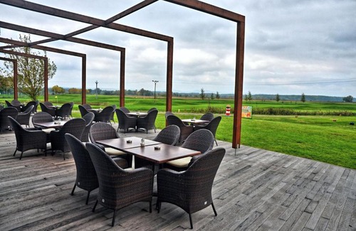 Ostrozska Nova Ves Hotel | Hotel Golf Jezera