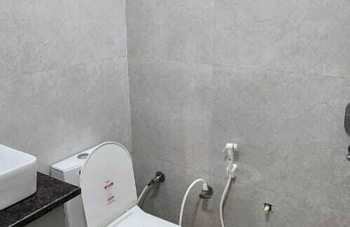 Govardhan House | Hotel Govardhan Inn
