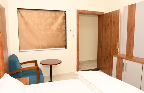Govardhan House | Hotel Govardhan Inn