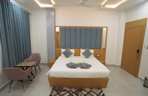 Govardhan Hotel | Hotel Govind Residency
