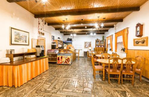 Zelezna Ruda Hotel | Hotel Gradl