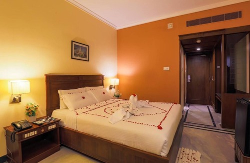 Chromepet Hotel | Hotel Grand Palace Chennai