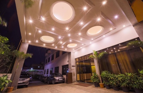 Chromepet Hotel | Hotel Grand Palace Chennai