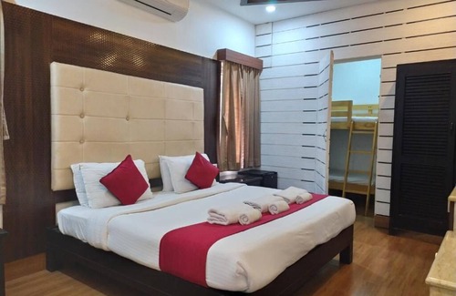 Tambaram Hotel | HOTEL GRAND PARKWAY