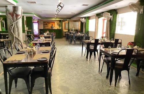 Katghora Hotel | Hotel Green Park