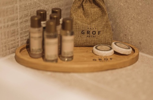 Vransko Hotel | Hotel Grof