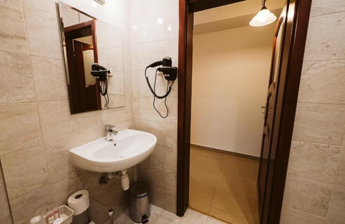 Sekocin Hotel | Hotel Groman