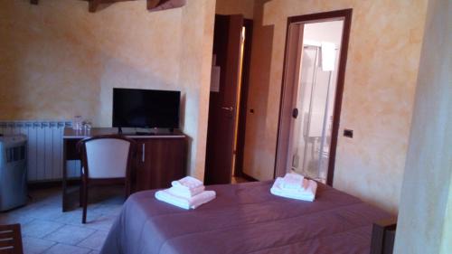 Lavena Ponte Tresa Hotel | Hotel Grotto Bagat
