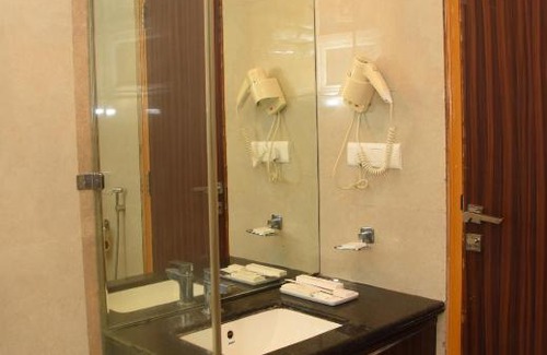Alambagh Hotel | Hotel Gurveer Royal