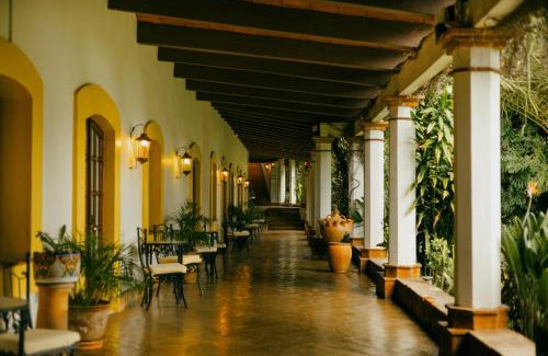 San Felipe del Agua Hotel | Hotel Hacienda Los Laureles