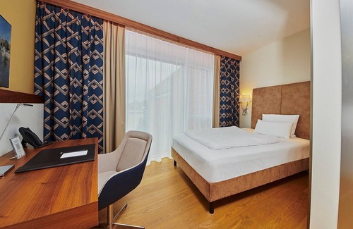 Leer House | Hotel Hafenspeicher - 14023 - Classic