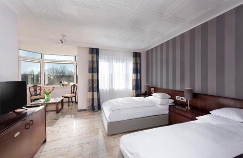 Harheim Hotel | Hotel Harheimer Hof