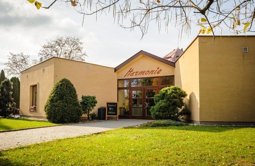 Zastavka Hotel | Hotel Harmonie