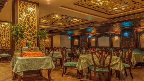 Bilaspur Hotel | Hotel Heavens Park